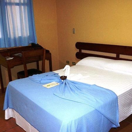 Hotel Los Arcos Estelí 部屋 写真