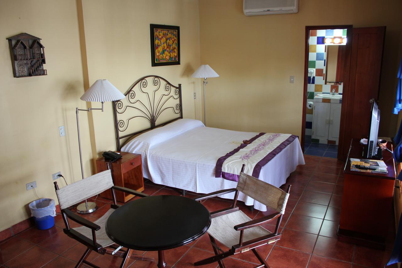 Hotel Los Arcos Estelí 部屋 写真