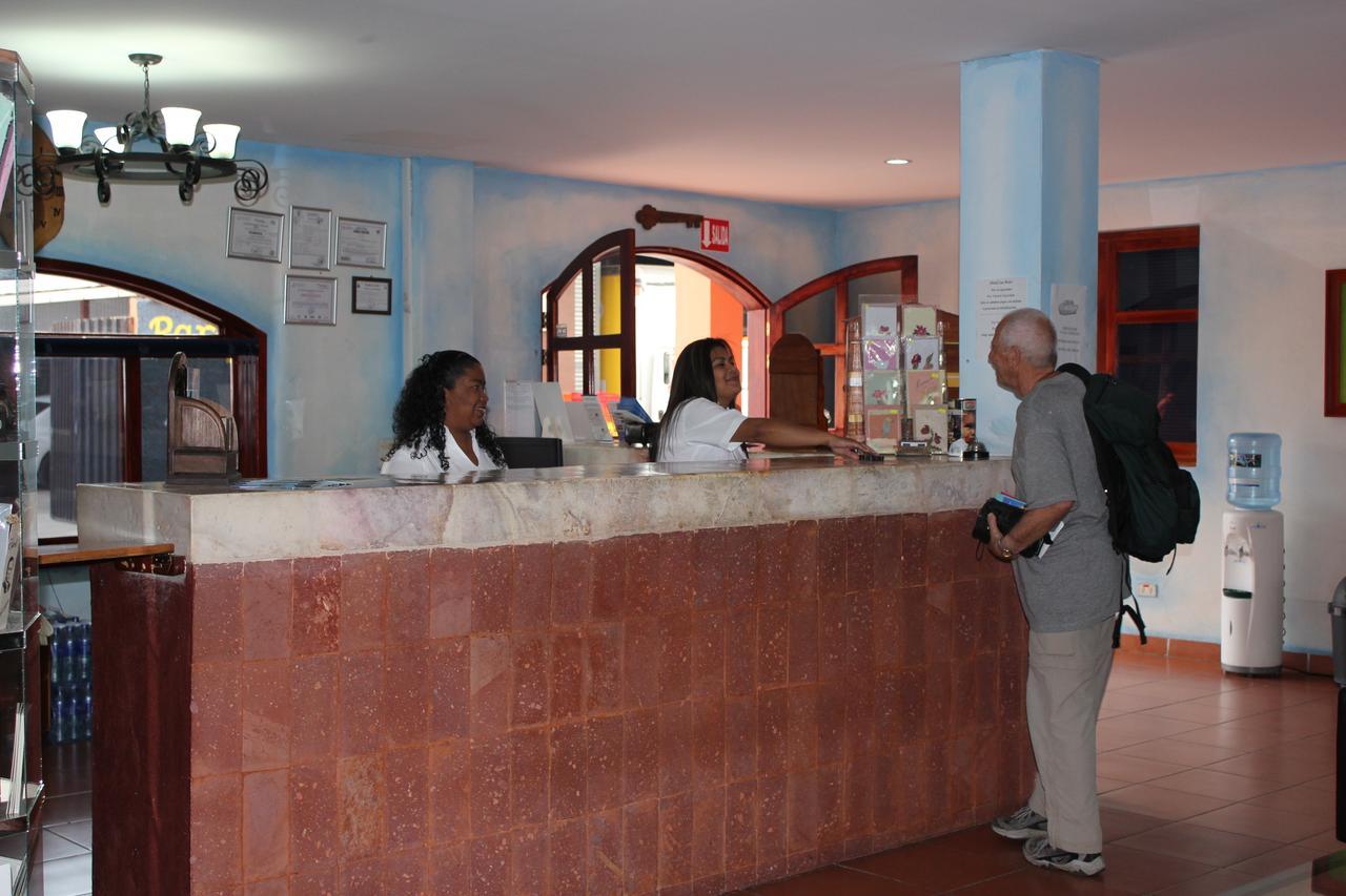 Hotel Los Arcos Estelí エクステリア 写真